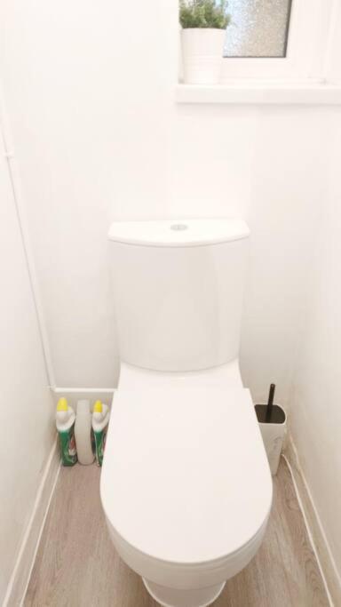 Central London Spacious Flat With 2 To 3 Bedrooms Exterior foto